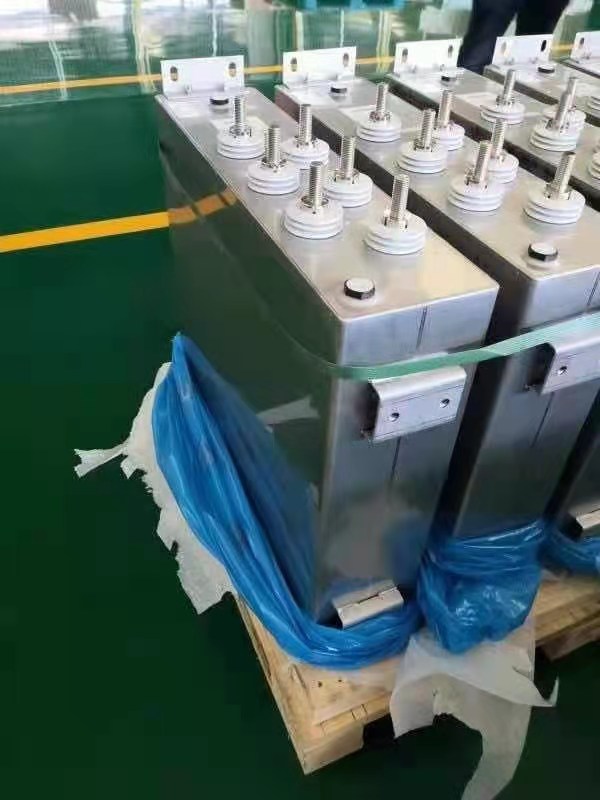 直流支撐電容器和直流濾波電容器的區別是什么？